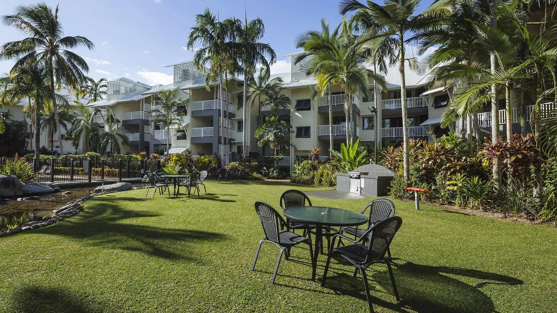 Coral Sands Beachfront Resort Trinity Beach 4*,