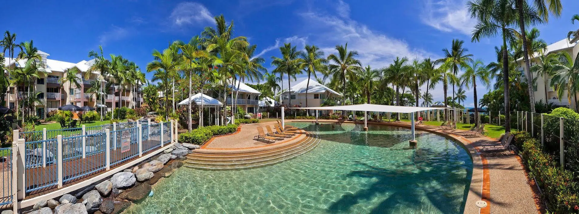 Coral Sands Beachfront Resort Trinity Beach