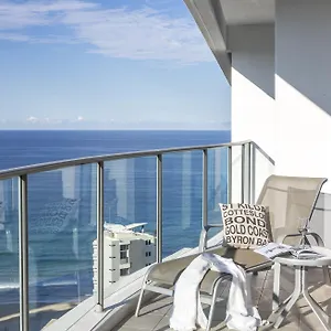 Artique - Official Aparthotel