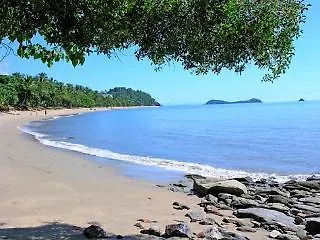 Coral Sands Beachfront Resort Trinity Beach Aparthotel