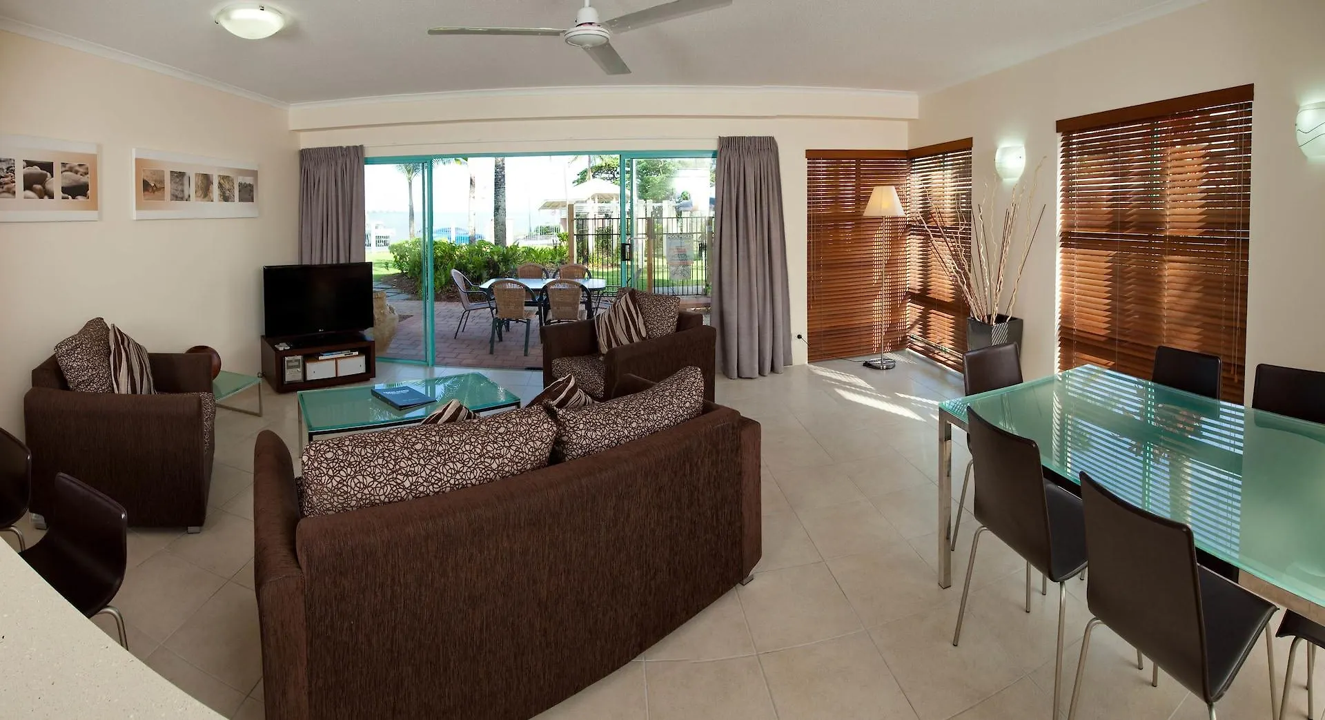 Coral Sands Beachfront Resort Trinity Beach