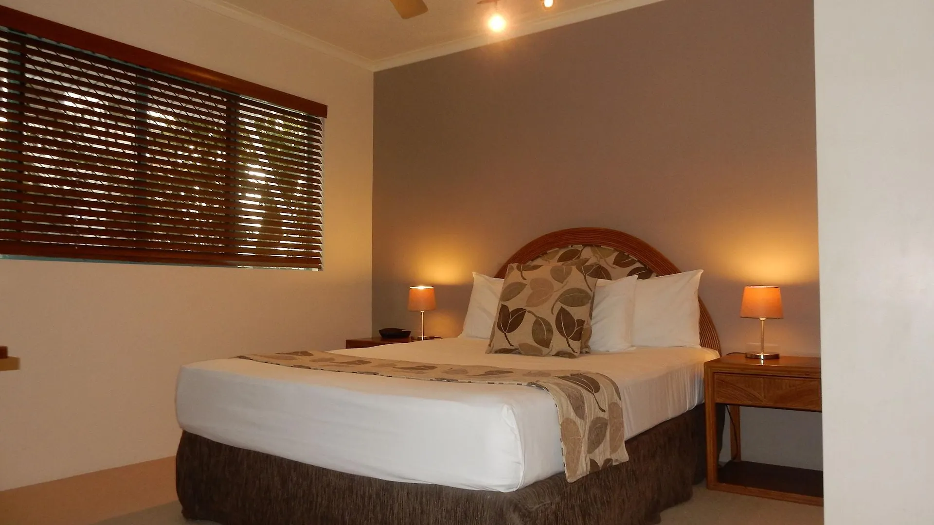 Coral Sands Beachfront Resort Trinity Beach Aparthotel