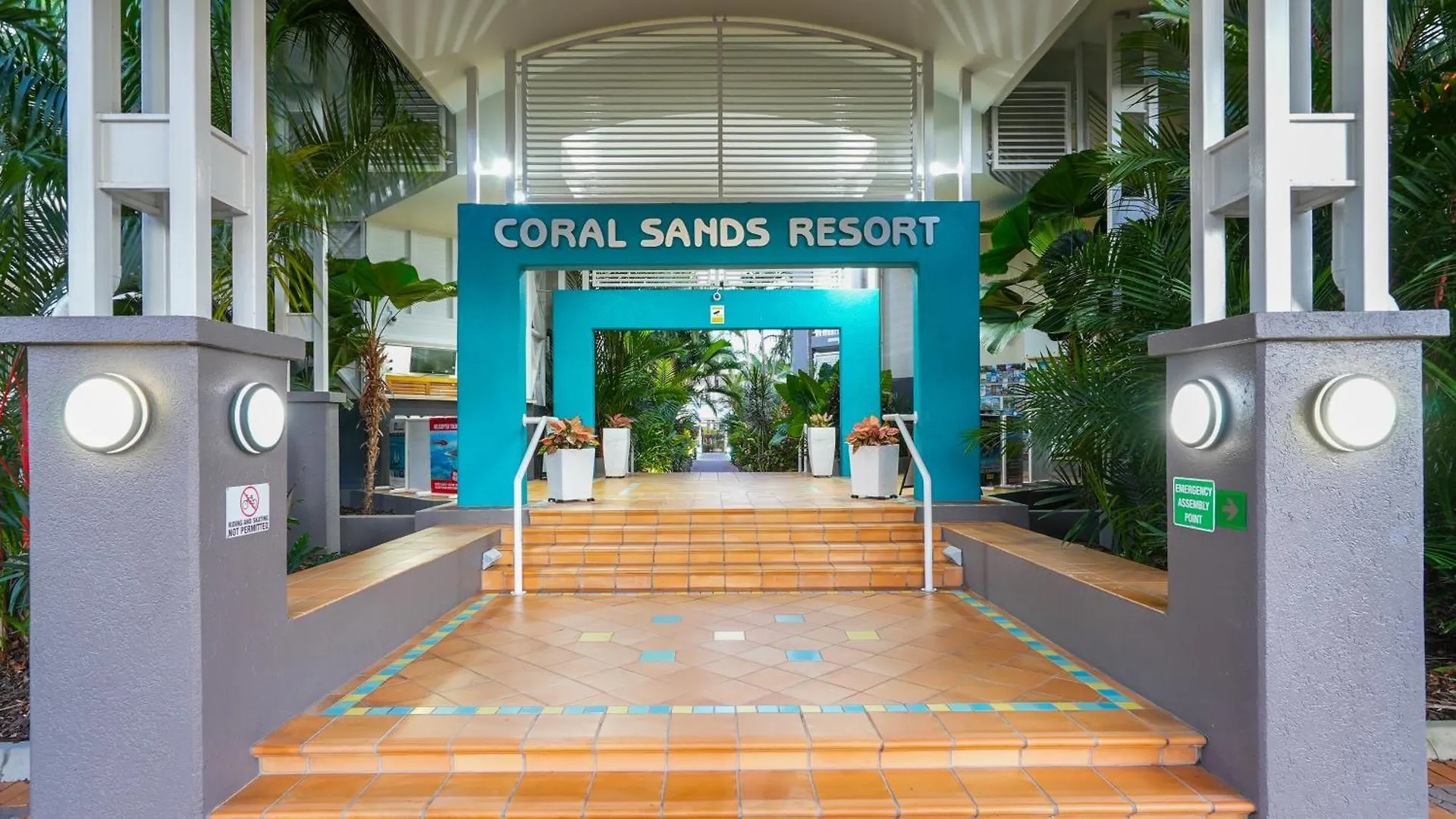 Aparthotel Coral Sands Beachfront Resort Trinity Beach