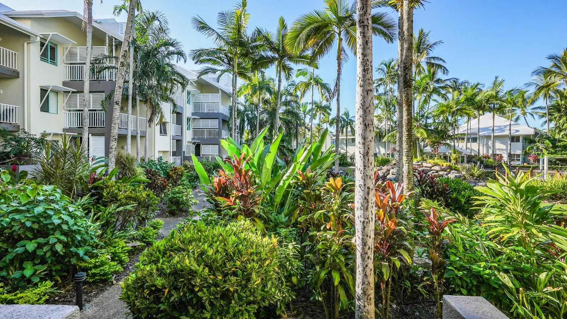 Coral Sands Beachfront Resort Trinity Beach Aparthotel