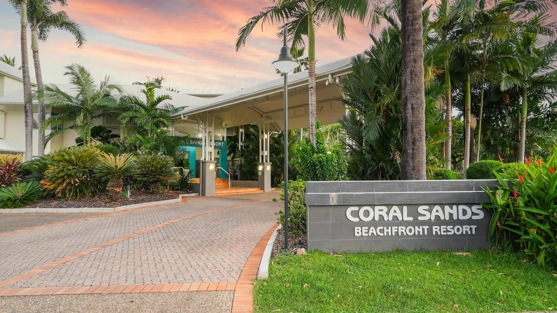 Aparthotel Coral Sands Beachfront Resort Trinity Beach